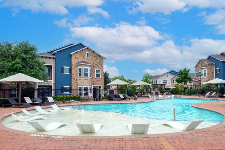 Windsong Estates Apartments resort-style pool.