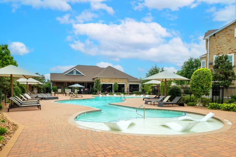 Windsong Estates Apartments in Prosper resort-style pool.